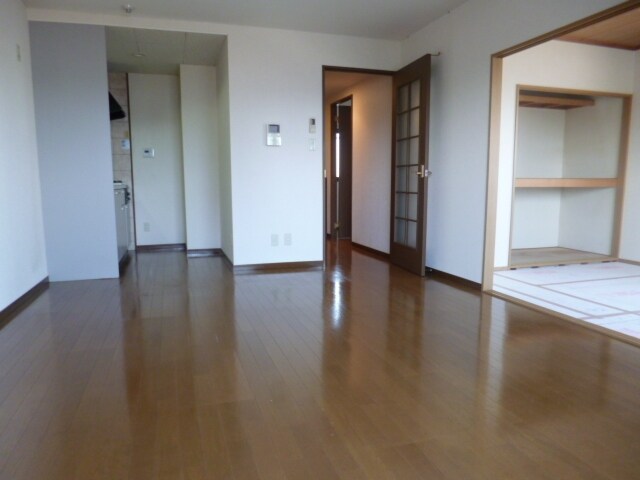 エマーレ北越谷の物件内観写真