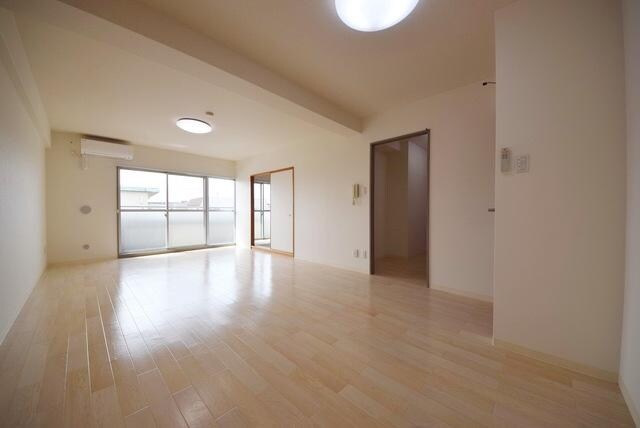 アーバンディラわらびの物件内観写真