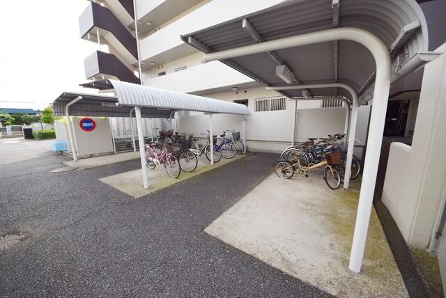 アーバンディラわらびの物件内観写真