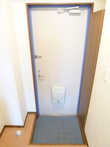 フローレス六番館913729の物件内観写真