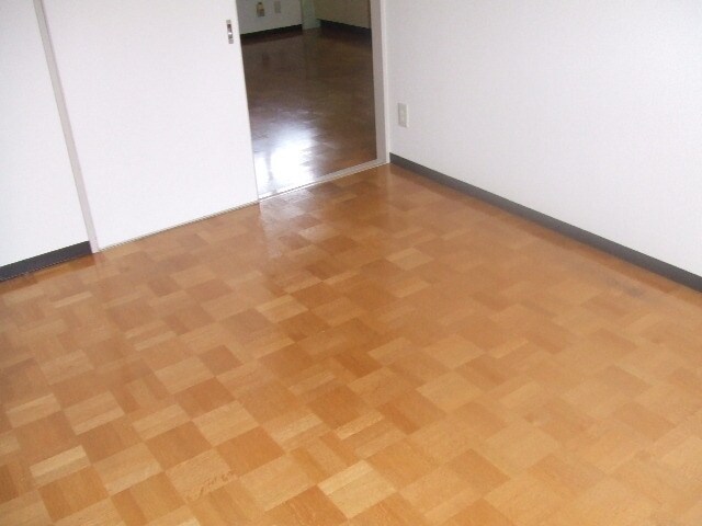 メナーフジの物件内観写真