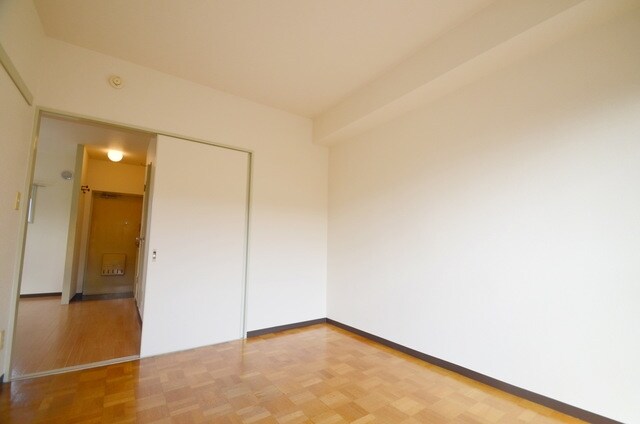 メナーフジの物件内観写真