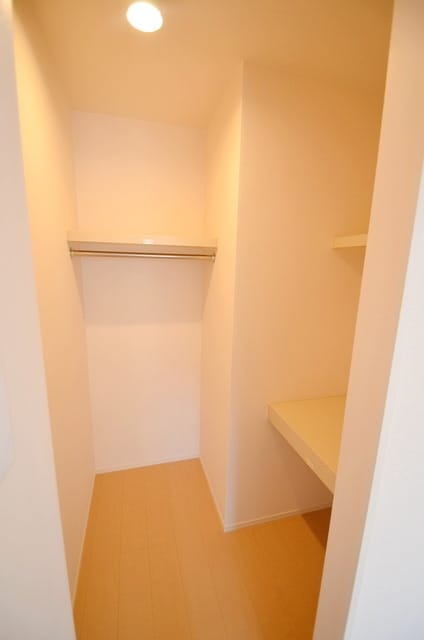 ルミエール木崎の物件内観写真