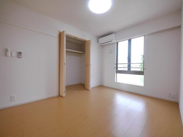 グラシオッソ ブローテの物件内観写真