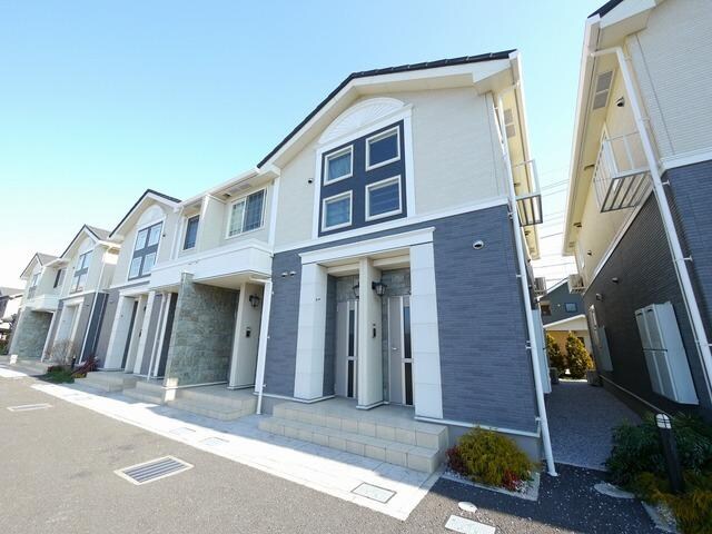 スパジオ参番館の物件外観写真