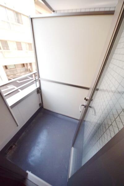 FIRST(ファースト)の物件内観写真