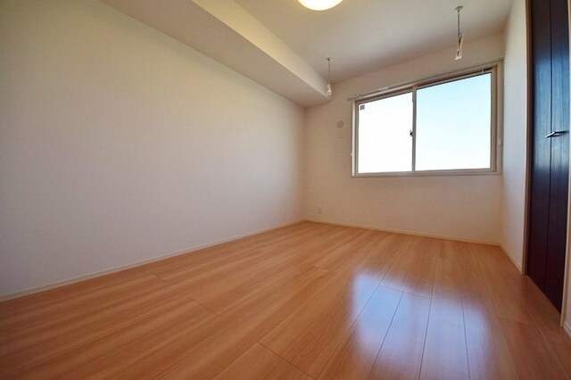 ロイジェントパークスレイクタウンIII E棟の物件内観写真