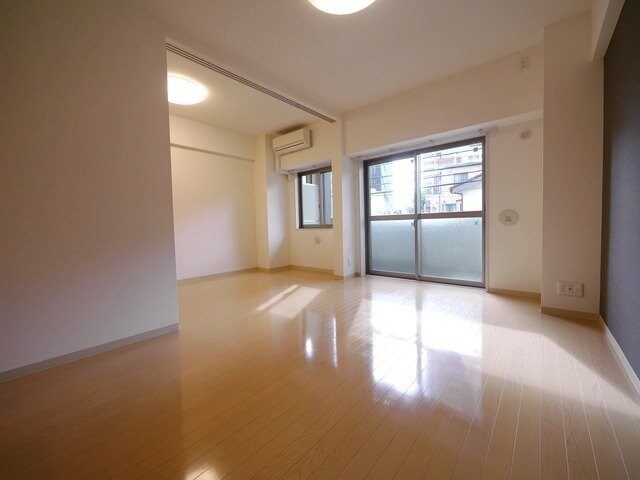 リリー・ラ・アルディスの物件内観写真