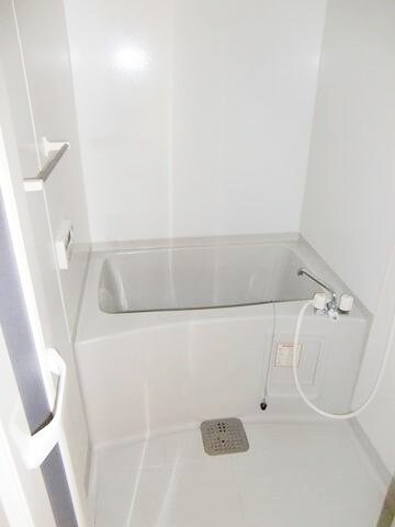 クレインコート弐番館の物件内観写真