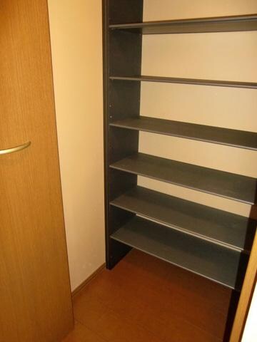 クレインコート弐番館の物件内観写真