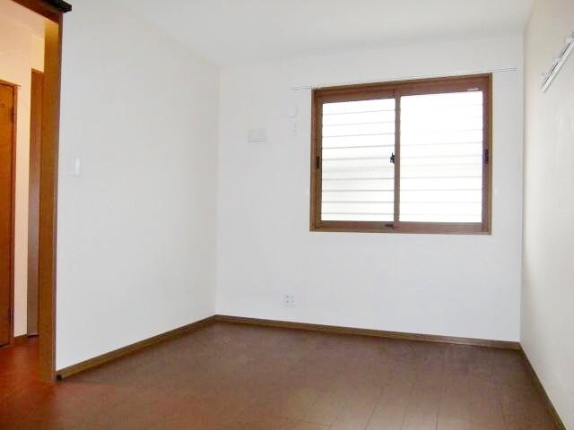 クレインコート弐番館の物件内観写真