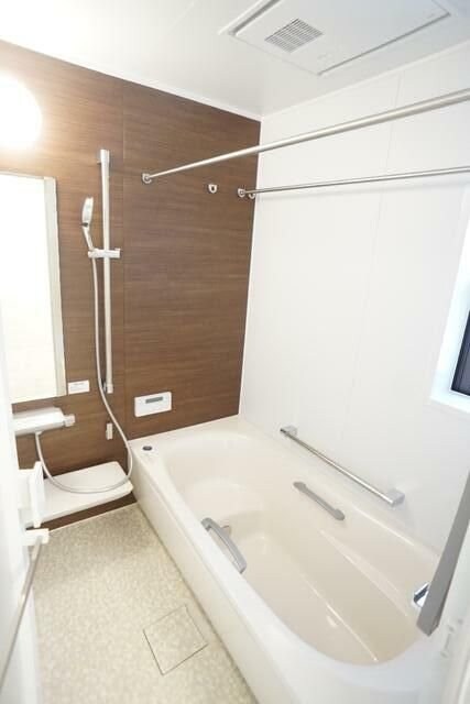 宮坂1丁目戸建の物件内観写真