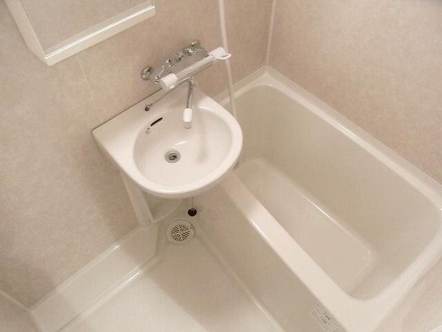 トーシンフェニックス初台弐番館の物件内観写真