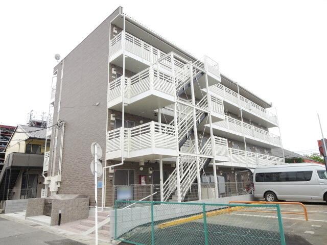 レオネクストラグレージュIIIの物件外観写真