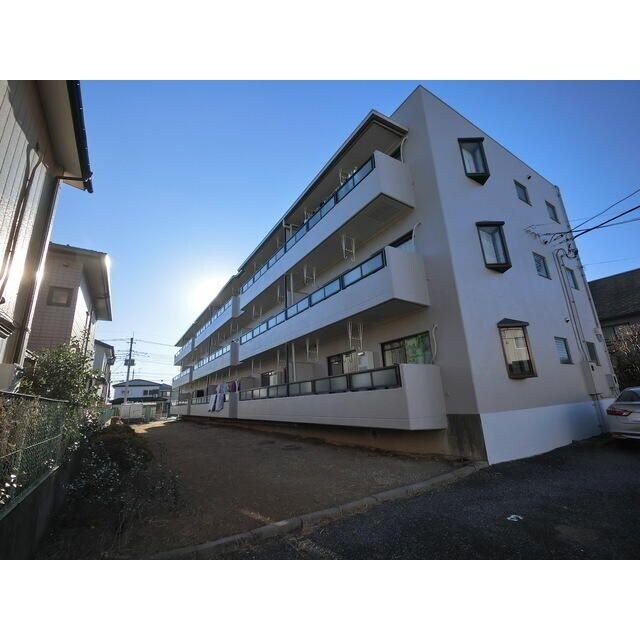 ジュネシオン・サカエの物件外観写真