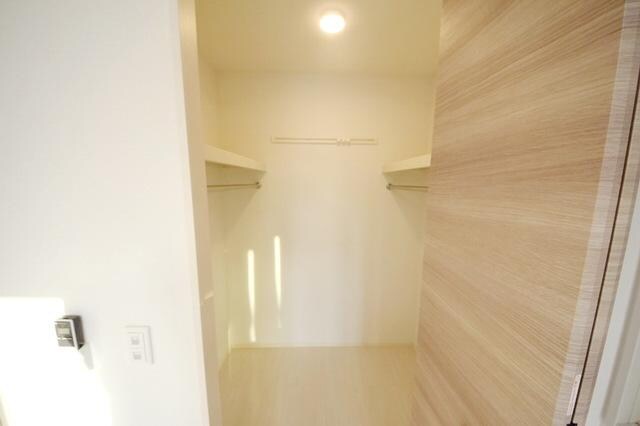 ロイジェントパークスレイクタウンIII L棟の物件内観写真