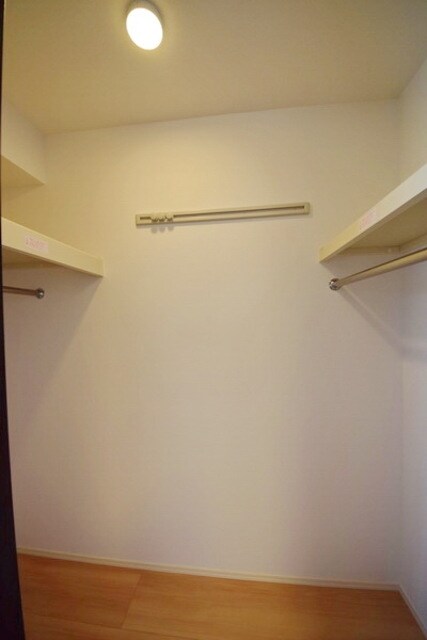 ロイジェントパークスレイクタウンIII E棟の物件内観写真