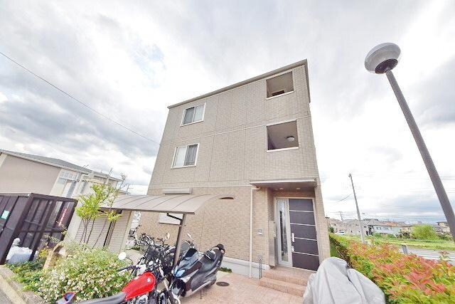 ベルレージュの物件外観写真