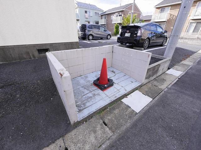 吉川タウンハウス IIの物件内観写真