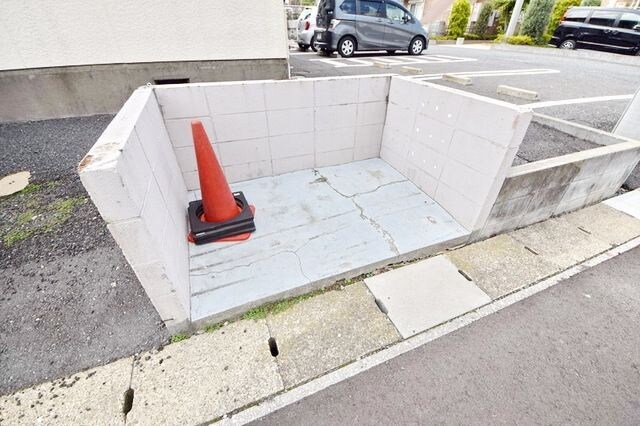 吉川タウンハウス IIの物件内観写真