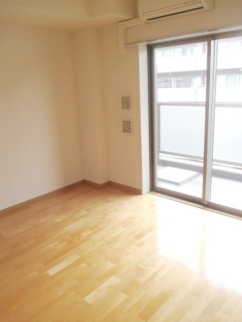 ドゥーエ横濱台町の物件内観写真