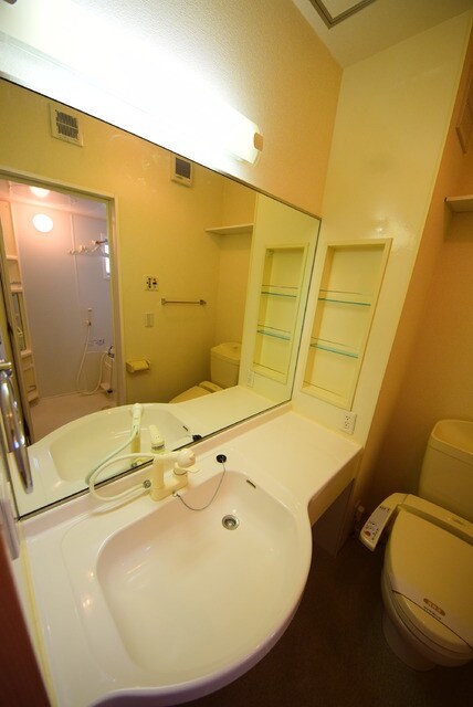 フローラの物件内観写真