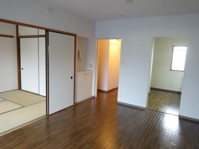 ハンプトンコートの物件内観写真