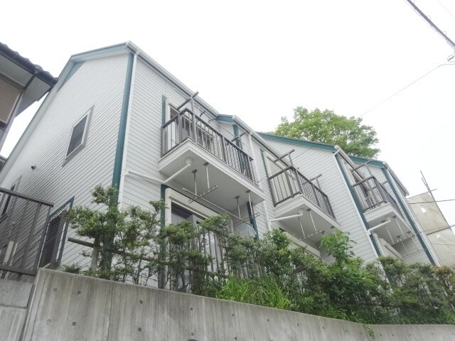 メープルハイツの物件外観写真