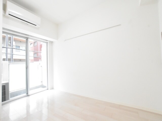 リヴシティ横濱新川町弐番館の物件内観写真