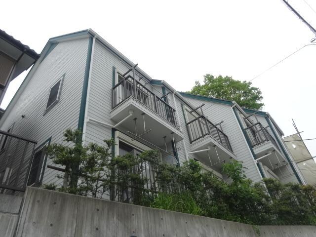 メープルハイツの物件外観写真