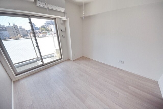 ロイジェント磯子の物件内観写真