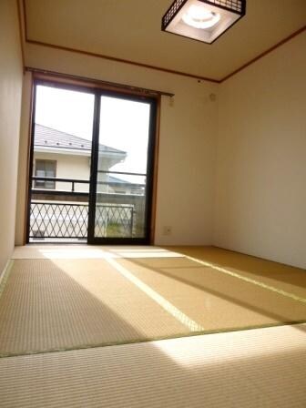 リトルパインの物件内観写真