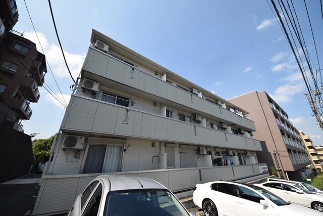 コート権太坂の物件外観写真