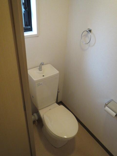 オーヴェスト横浜の物件内観写真