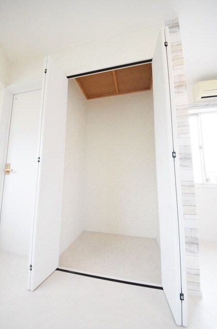 シャトークローネの物件内観写真