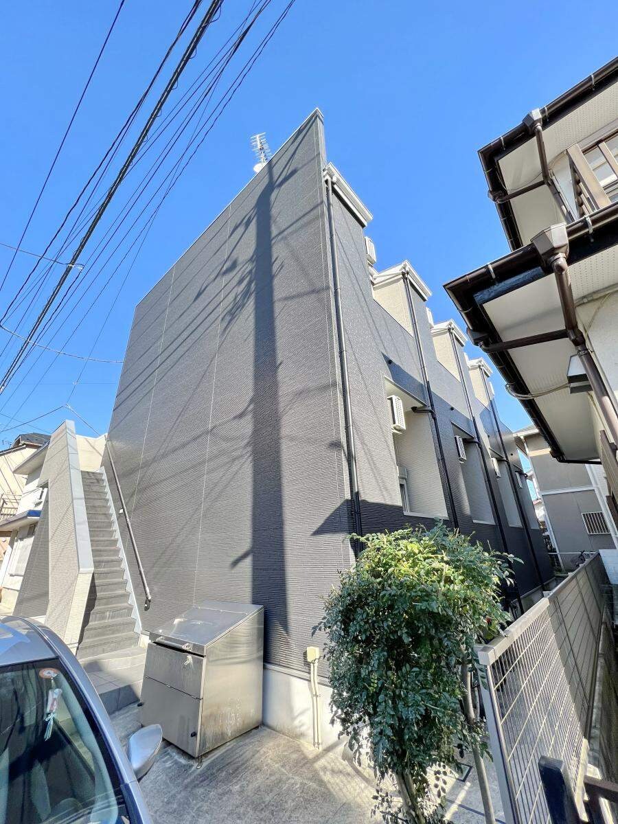 ジッリ中央林間の物件外観写真