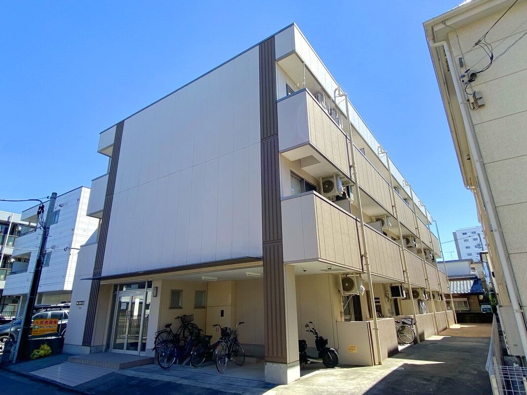 豊年・カモミールの物件外観写真