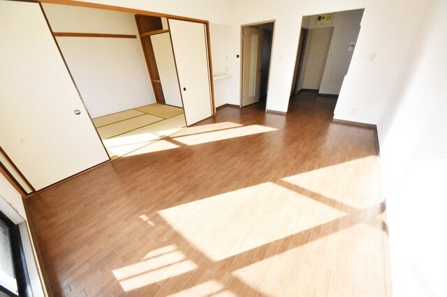 モンティクロ壱番館の物件内観写真