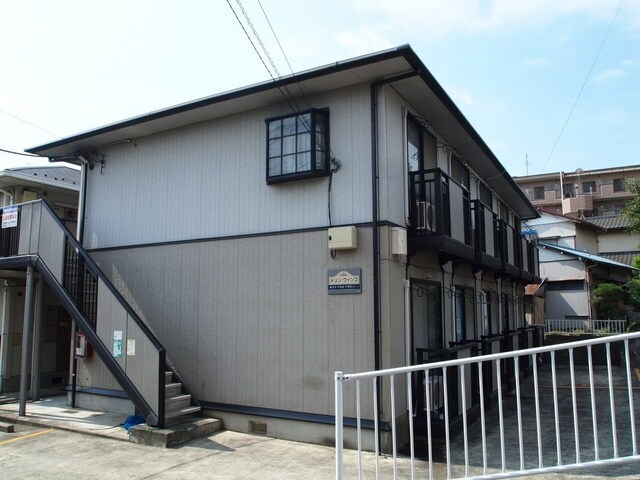 メゾンウィングの物件外観写真