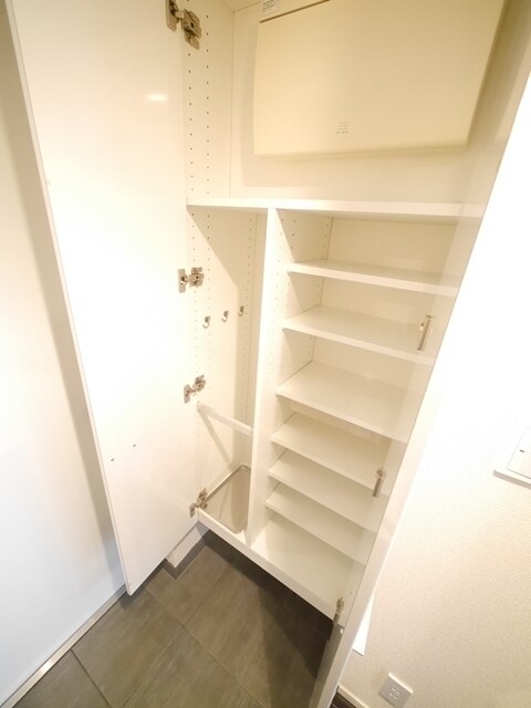 カスタリア鶴見の物件内観写真