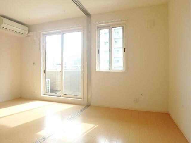 ディアフォルム幸町の物件内観写真