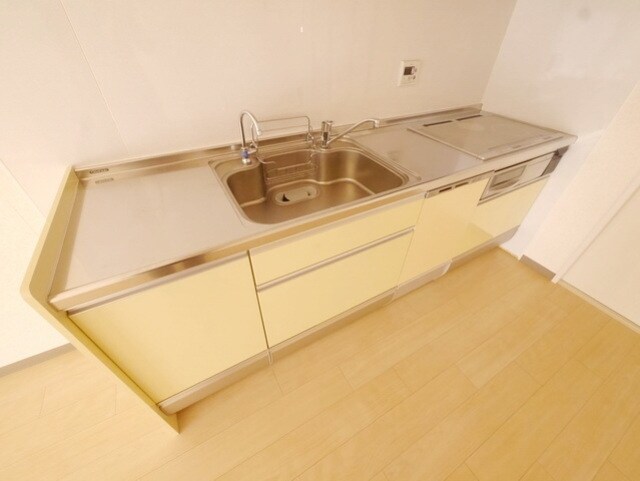 千草台谷本マンションの物件内観写真