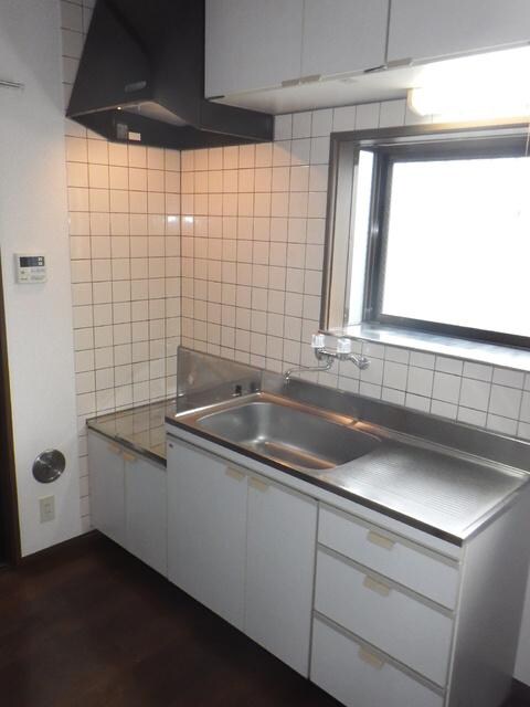 ドミール羽沢Aの物件内観写真