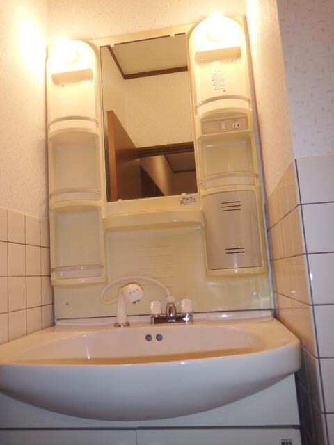 ドミール羽沢Aの物件内観写真