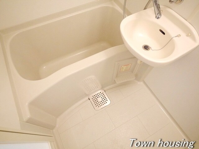 アルテーヌ新横浜の物件内観写真