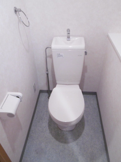 アルテーヌ新横浜の物件内観写真