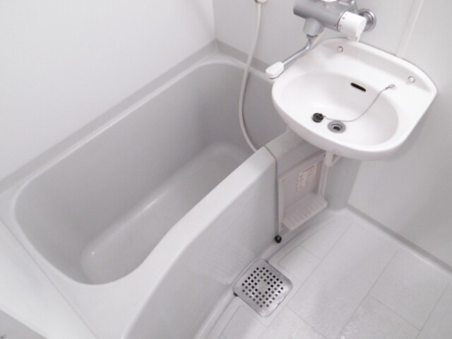 アルテーヌ新横浜の物件内観写真