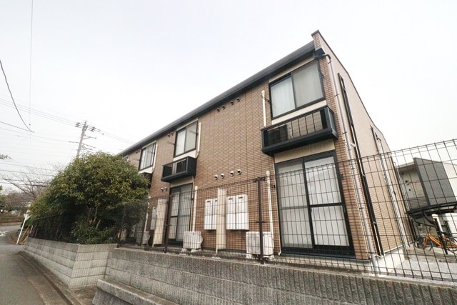 レオパレス杉山の物件外観写真