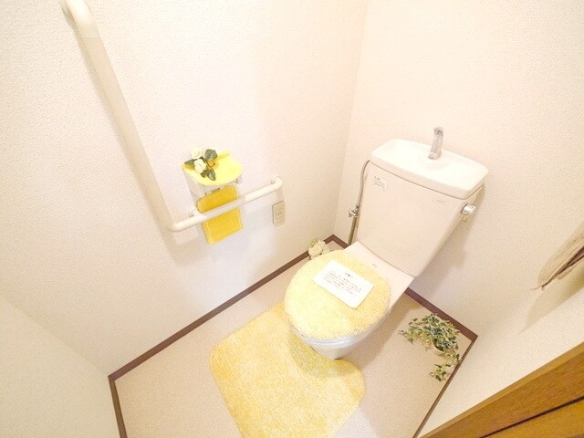 オクトス市ヶ尾5号棟の物件内観写真