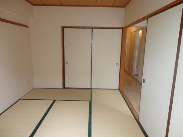 第二宮前平中央ハイツの物件内観写真